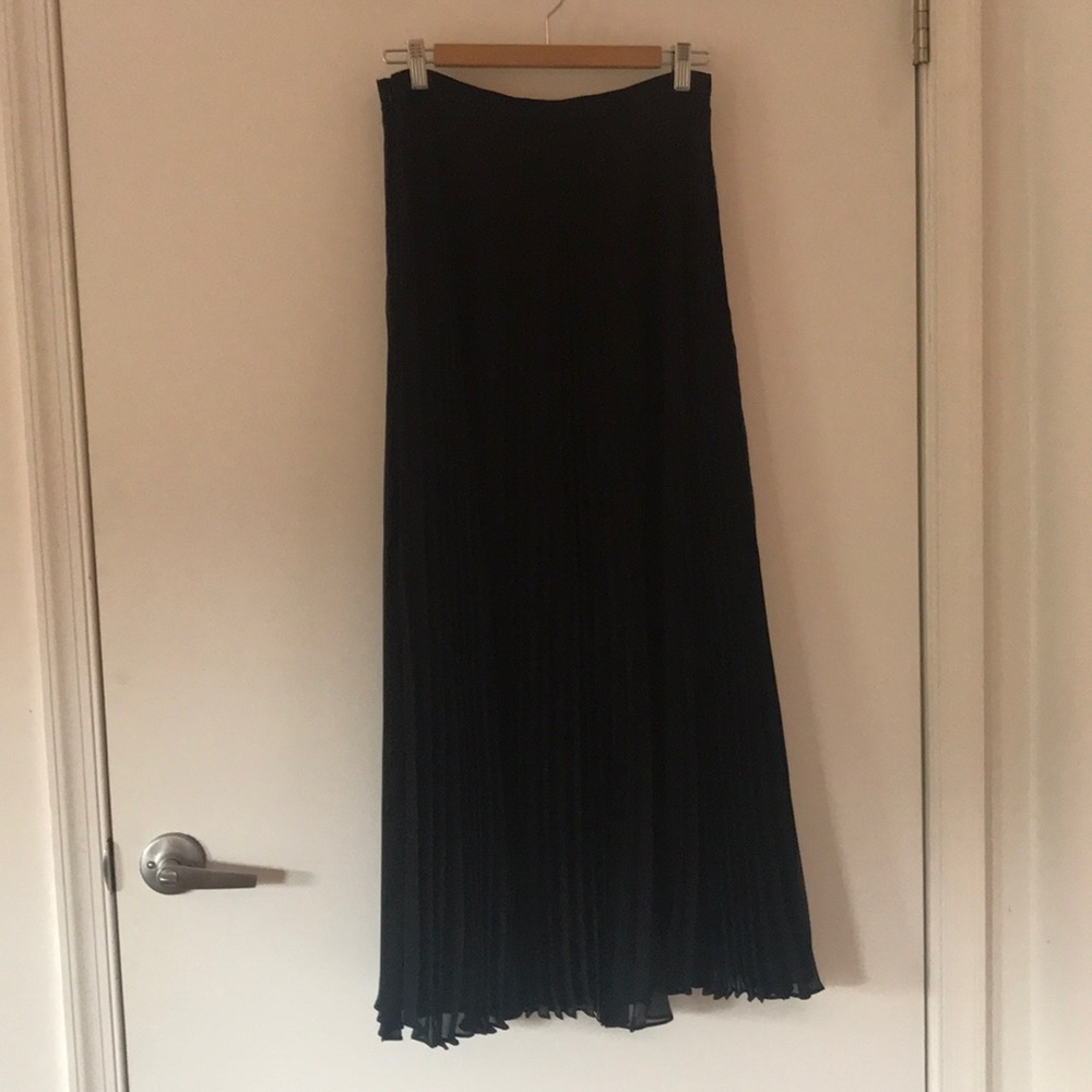 Pleated black chiffon maxi skirt by Laundry